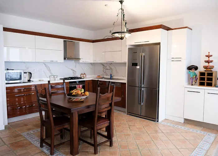 Terrazzo - Isitmali Havuzlu Sueha Fazli * Sapanca